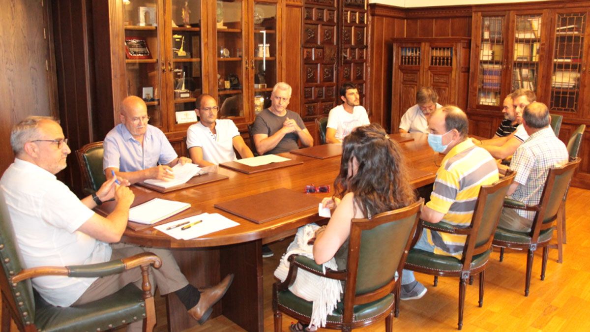 Reunión mantenida en el Ayuntamiento de Ponferrada