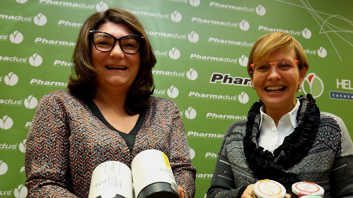 Las gerentes de La Moncloa y de Pharmadus en la presentación . | ICAL