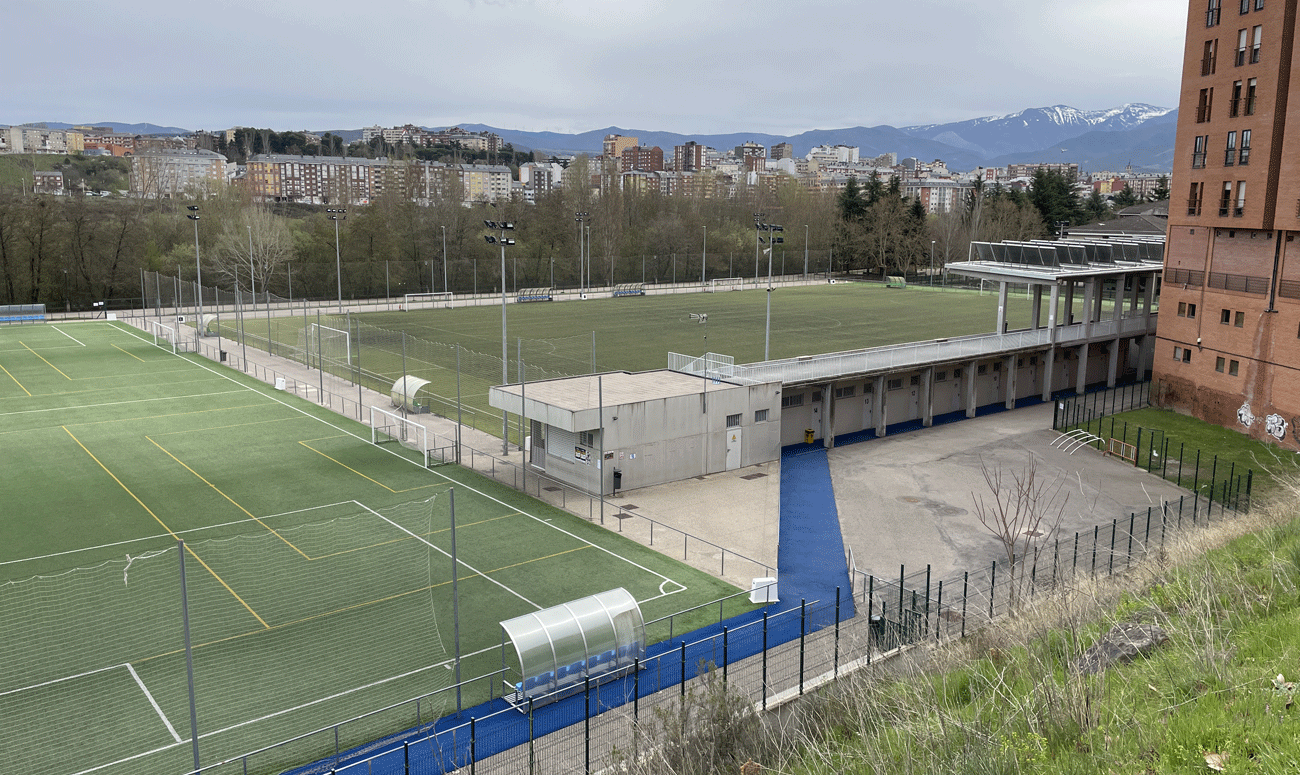 Campos de fútbol Ramón Martínez en Ponferrada. | Javier Fernández
