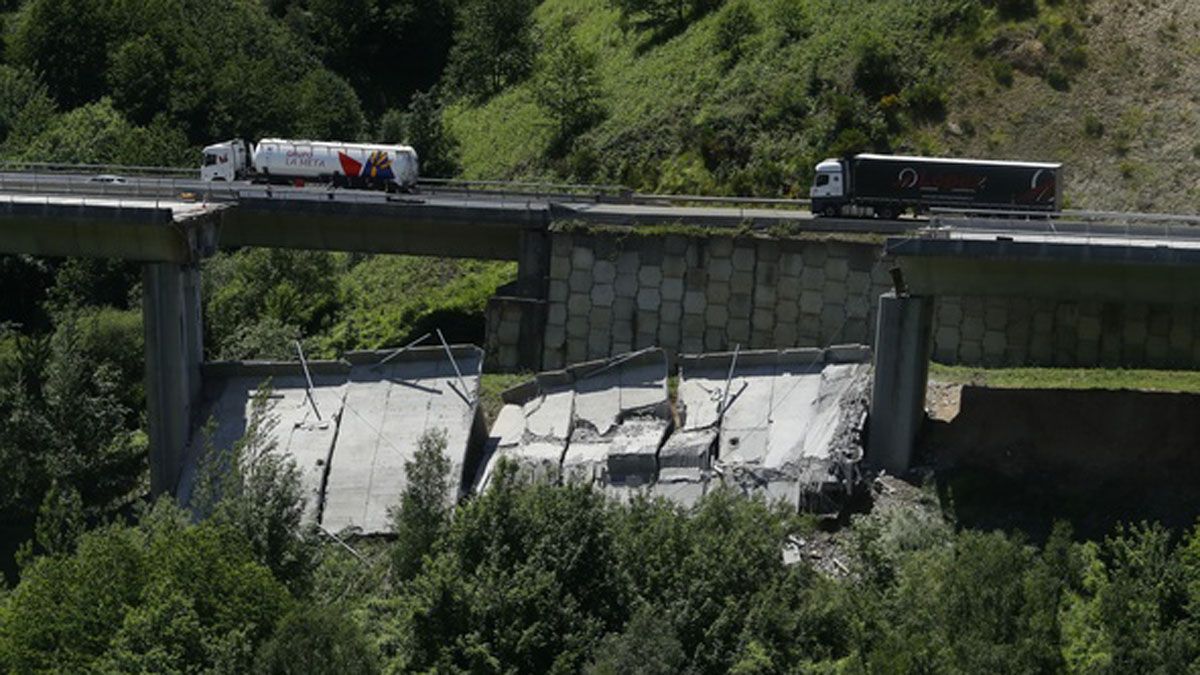 Imagen del derrumbe del viaducto | Ical
