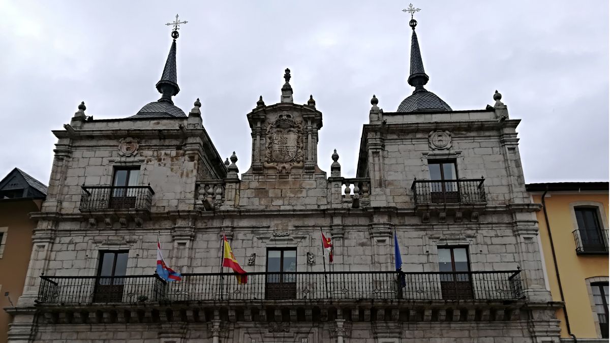 Fachada del Ayuntamiento de Ponferrada.
