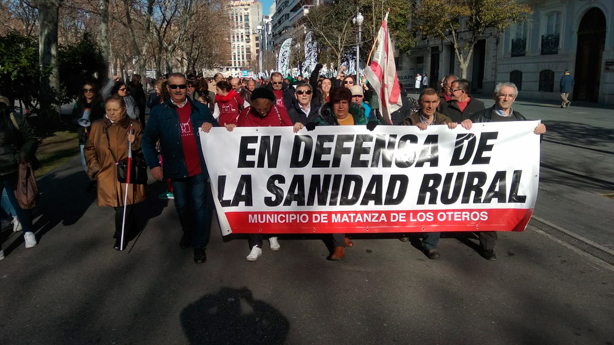 Vecinos de Matanza de los Oteros, también en la manifestación de este sábado en Valladolid. | L.N.C.