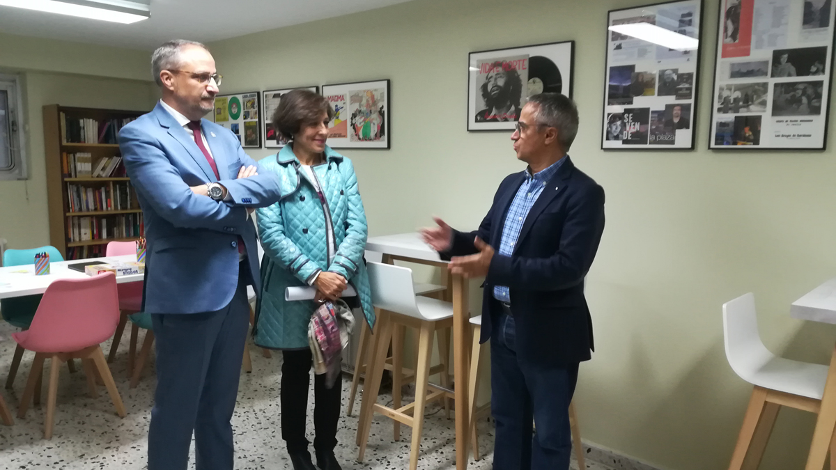 El bar de libros ya está disponible en la planta baja de la Casa de la Cultura. | D.M.