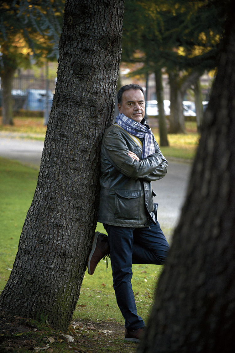 El autor de Sestao en el Parque de Quevedo de la capital. | MAURICIO PEÑA