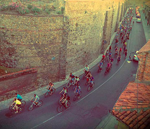 La Bici-crítica por las calles de León constituye el punto de arranque del IV Festival Mundo Ético.