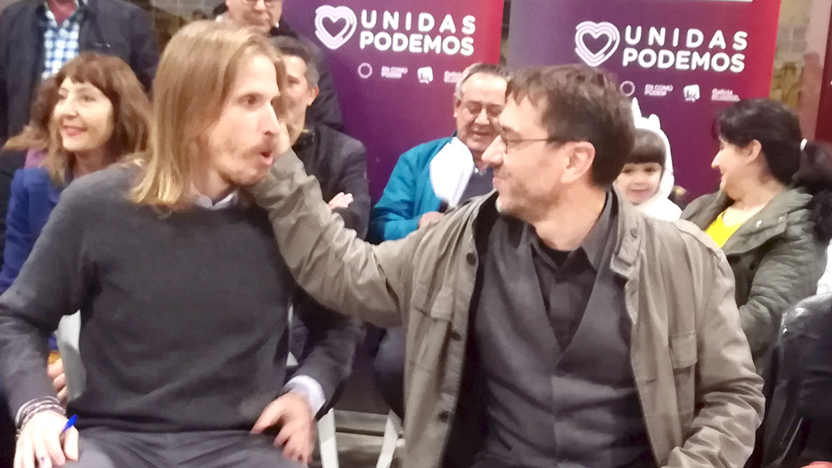 Monedero, con el líder de Castilla y León de la formación morada Pablo Fernández. | D.M.