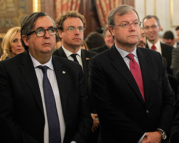 El alcalde de León, Antonio Silvan, asiste al acto presidido por el Rey, de concesión de la nacionalidad española a los sefardies originarios de España. | JUAN LÁZARO (ICAL)