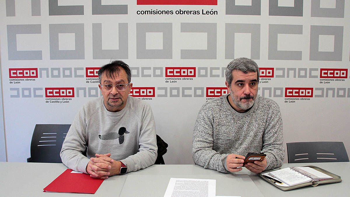 Los secretarios provinciales de UGT y CCOO, Enrique Reguero y Xosepe Vega. | PEIO GARCÍA (ICAL)