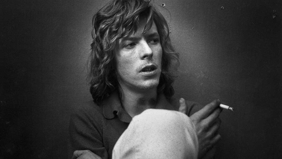 David Bowie, año 1969. El maquillaje y Ziggy Stardust vendrían después. | LNC