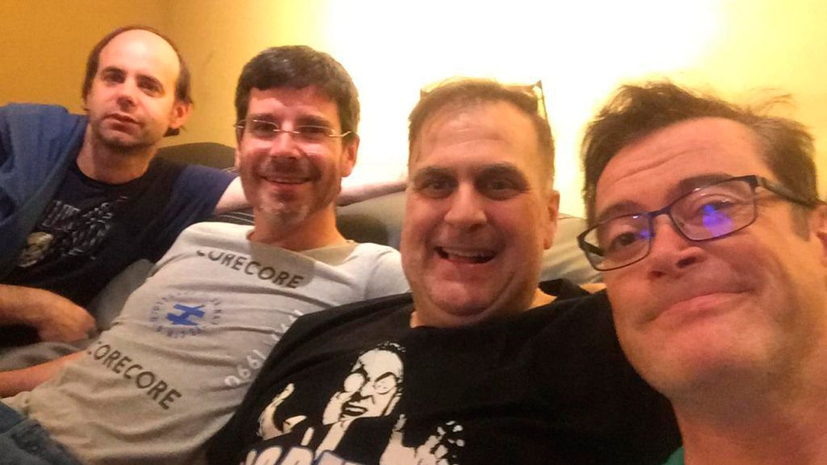 Juan Galiardo, José Luis Gómez, Javier Baíllo y Javier Arias en pleno selfie. | L.N.C. Juan Galiardo, José Luis Gómez, Javier Baíllo y Javier Arias en pleno selfie. | L.N.C.
