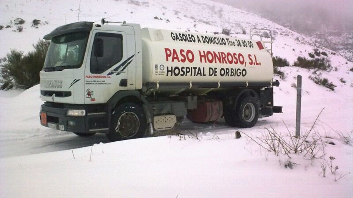 Distribuye gasóleo a domicilio desde hace más de 25 años, llegando a miles de hogares cada año.