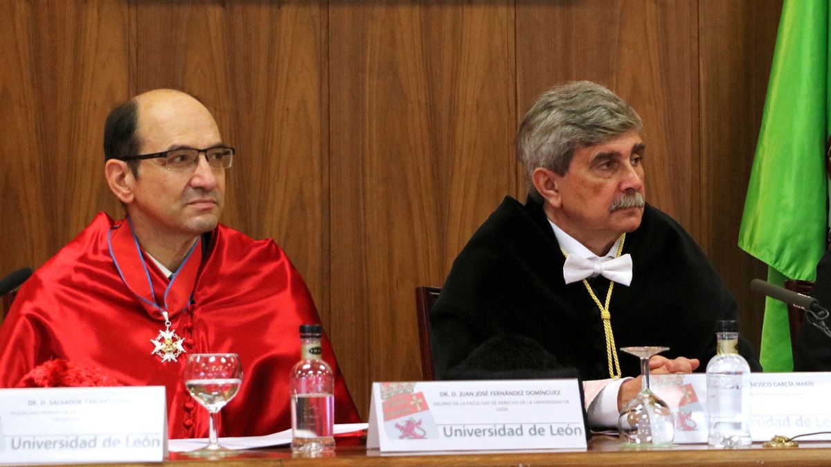 Los candidatos al Rectorado en un acto académico reciente. | L.N.C.