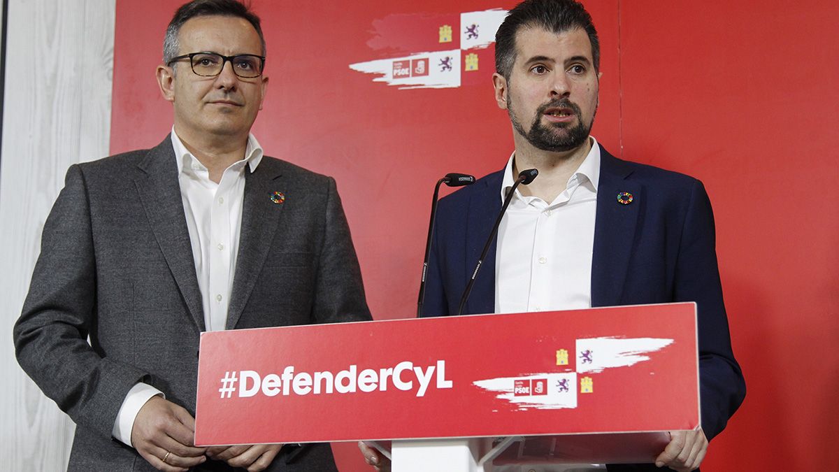 Los secretarios autonómicos del PSOE en Castilla y León, Luis Tudanca; y Murcia, Diego Conesa; se reúnen en Benavente (Zamora). | ICAL