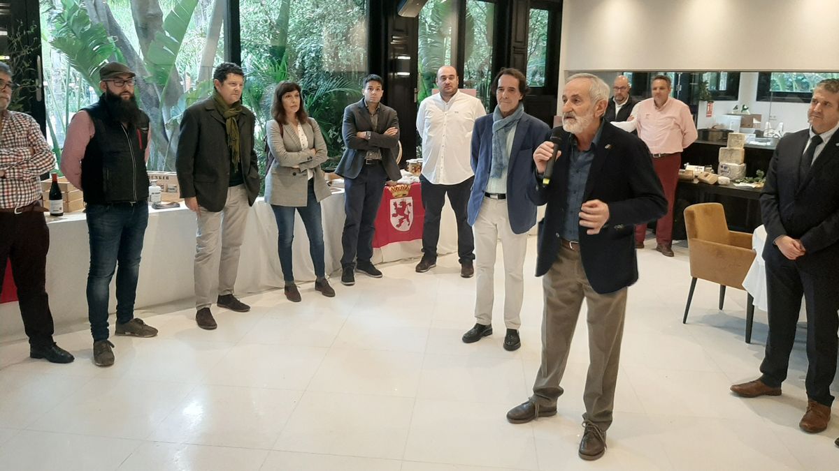 Matías Llorente, durante su intervención ante los hosteleros y restauradores de Málaga. | L.N.C.