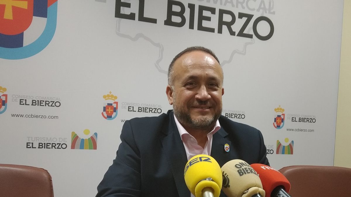 Álvarez Courel en rueda de prensa. | M.I.