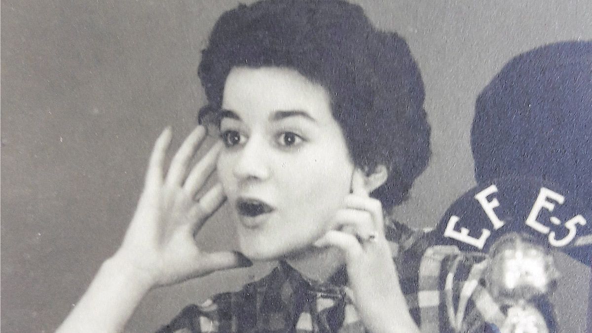 Imagen del programa por el que más se recuerda a María Teresa, ‘El cartero’, con Luis Arribas. Imagen del programa por el que más se recuerda a María Teresa, ‘El cartero’, con Luis Arribas.