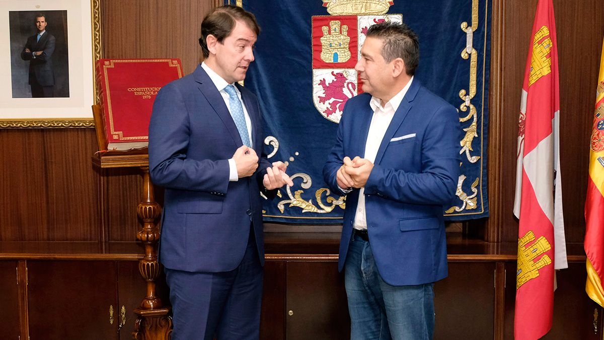 Alfonso Fernández Mañueco y Luis Mariano Santos en una imagen de archivo. | ICAL