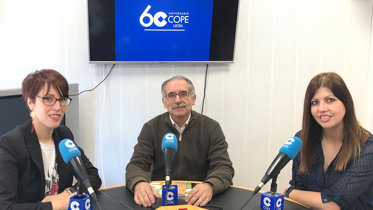 De Luis Calabuig en los estudios de Cope León. | JOSÉ ÁNGEL GUERRA