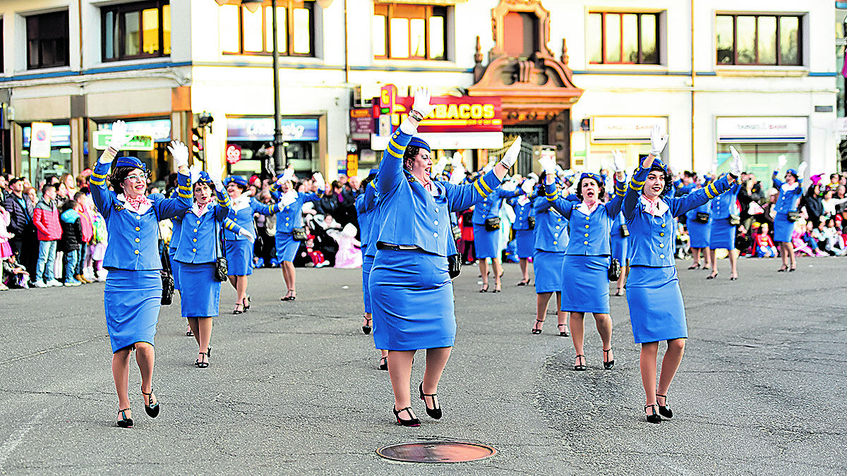 El desfile de este sábado contará, aproximadamente, con 1.600 participantes. | SAÚL ARÉN
