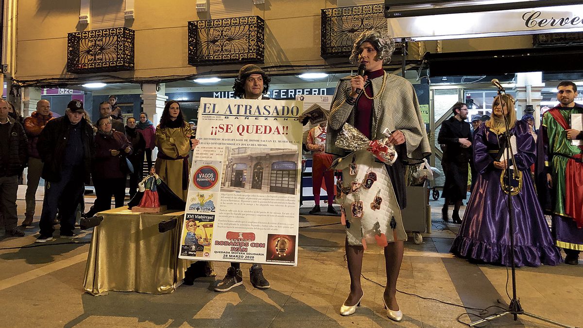 Ricardo González Prieto y Ángel Fernández Casado fueron reconocidos en la primera jornada de carnavales. | ABAJO