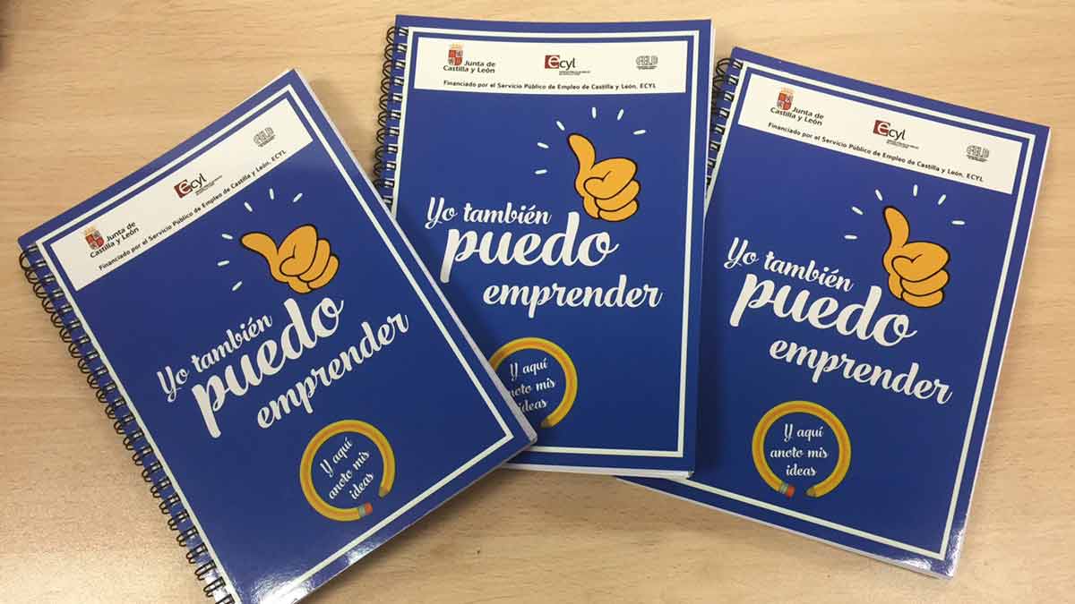 Javier Cepedano, en el centro, presidió este miércoles la asamblea de la Fele. | MAURICIO PEÑA