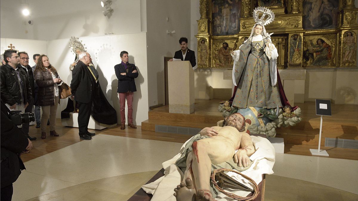 La iglesia de Palat del Rey acoge la muestra ‘La imaginería escondida’. | MAURICIO PEÑA La iglesia de Palat del Rey acoge la muestra ‘La imaginería escondida’. | MAURICIO PEÑA
