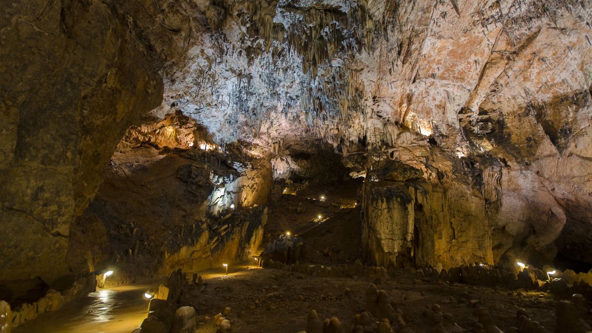 cueva-valporquero-2922020.jpg