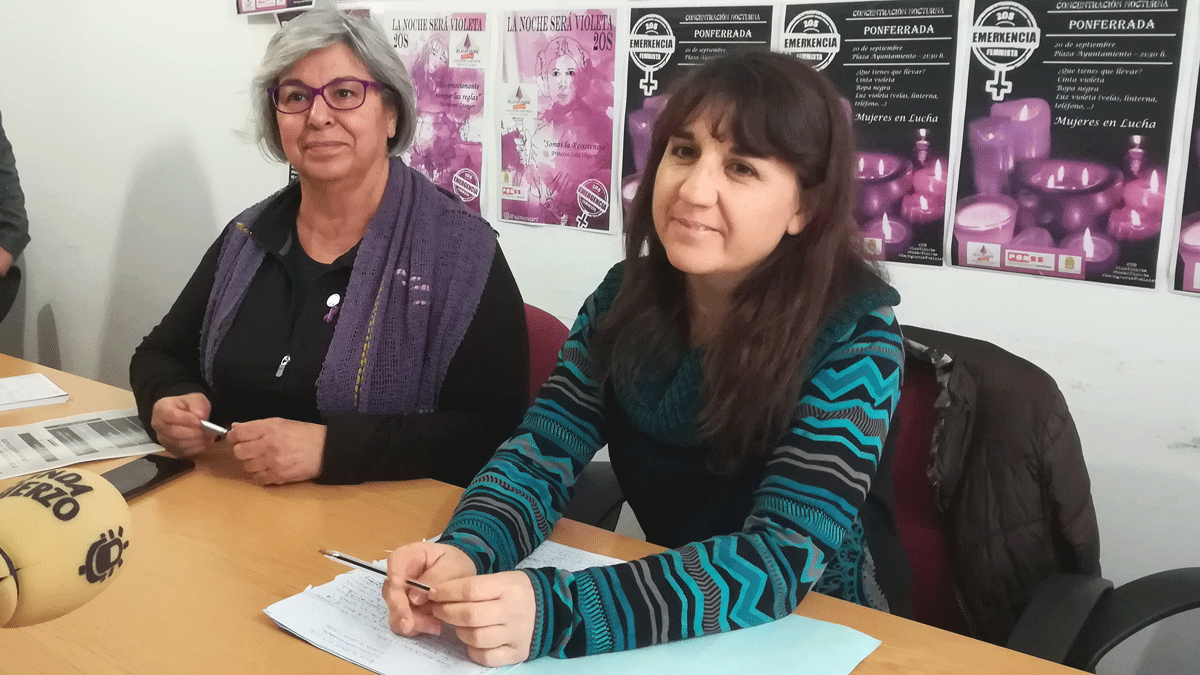 Loli González y Milagros Ballesteros, este jueves en rueda de prensa. | D.M.