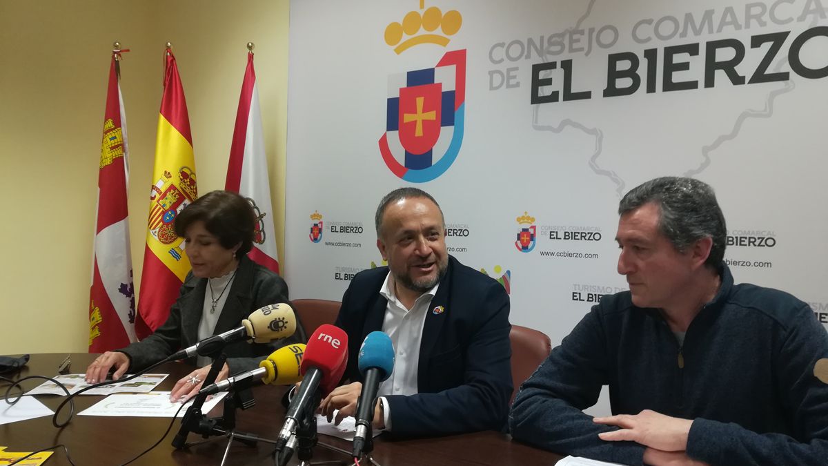 Presentación del vídeo promocional del turismo con mascotas. | M.I. Presentación del vídeo promocional del turismo con mascotas. | M.I.