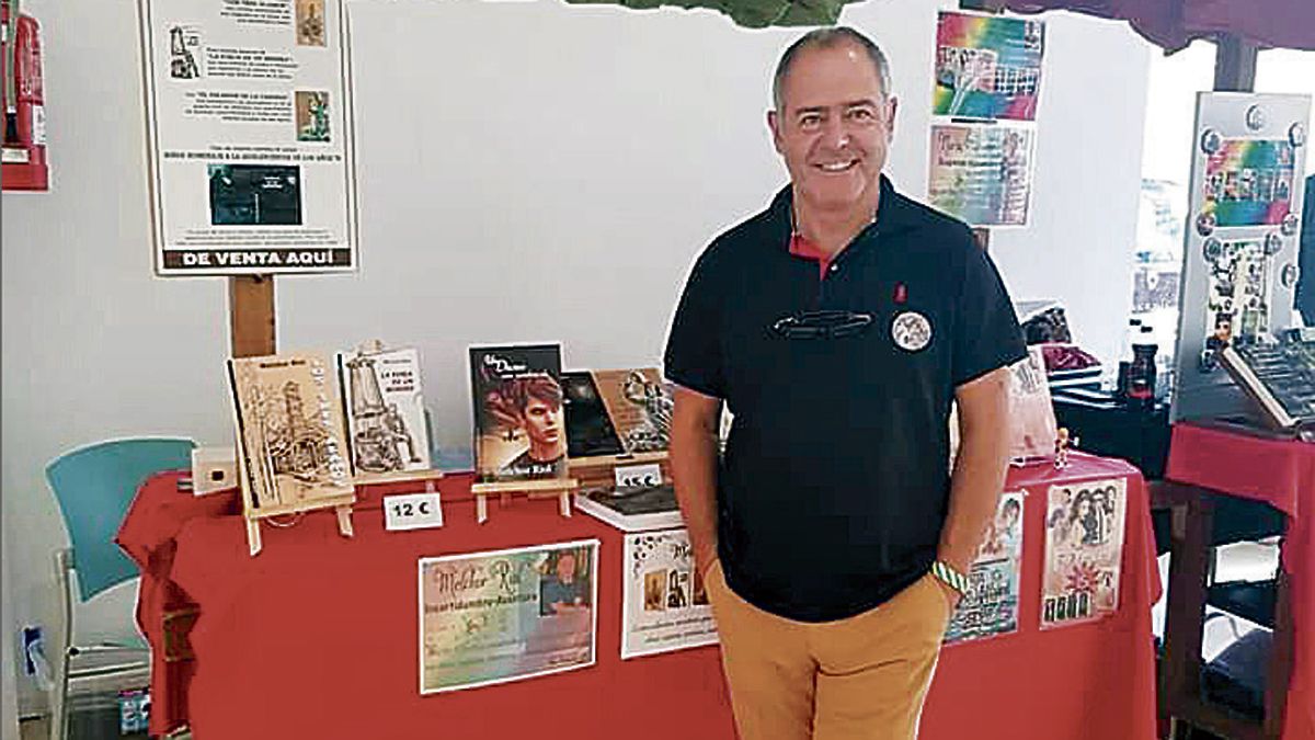 En la imagen, el escritor asturiano Melchor Riol.