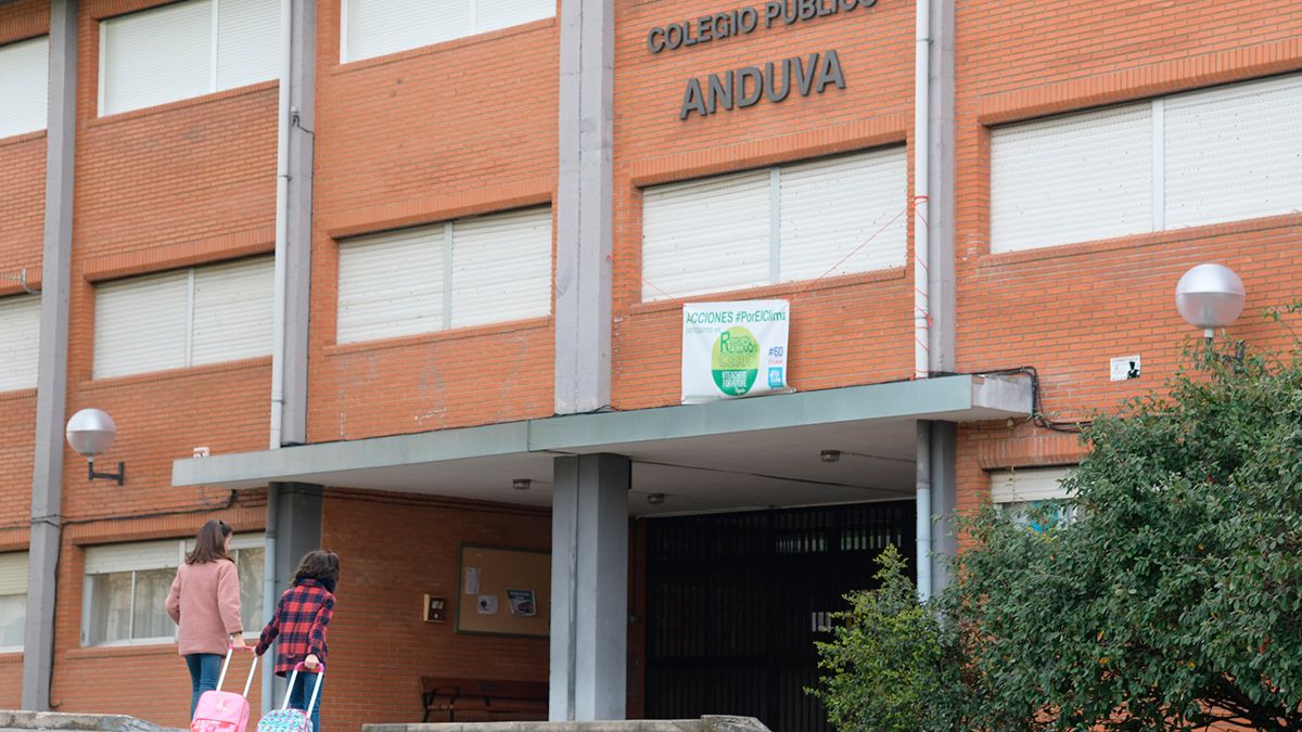 Colegio que cerrará este miércoles de manera temporal en Miranda de Ebro. | ICAL