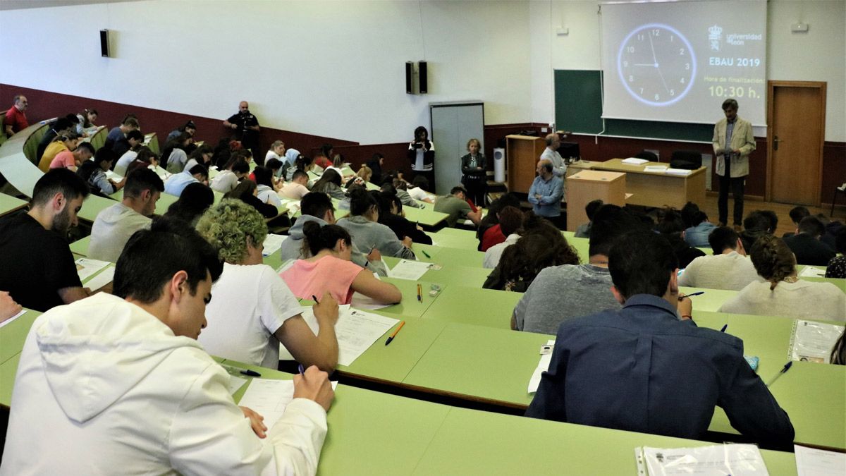 Una anterior convocatoria de la Ebau en la Universidad de León. | L.N.C.