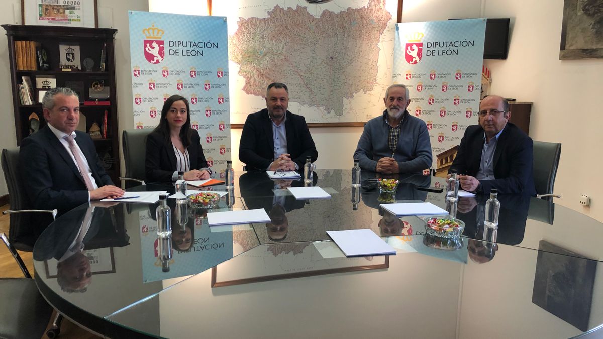 Imagen de la junta extraordinaria de portavoces de este jueves. | L.N.C.