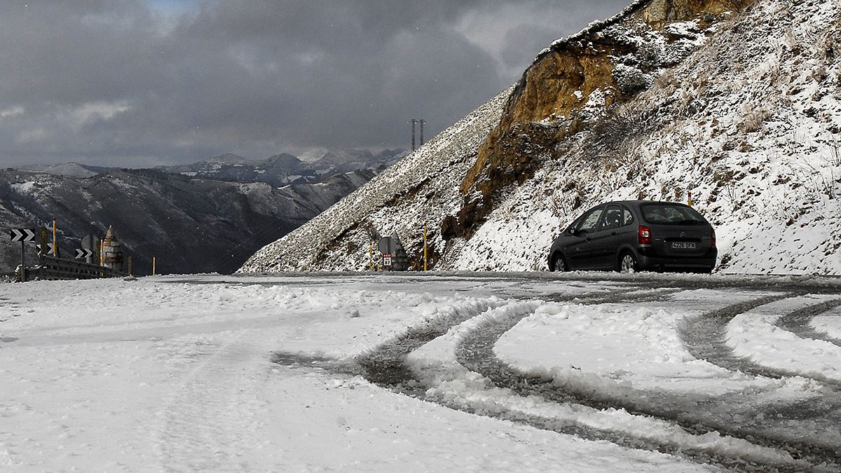 Nieve en el Puerto de Pajares en una imagen de archivo. | ICAL