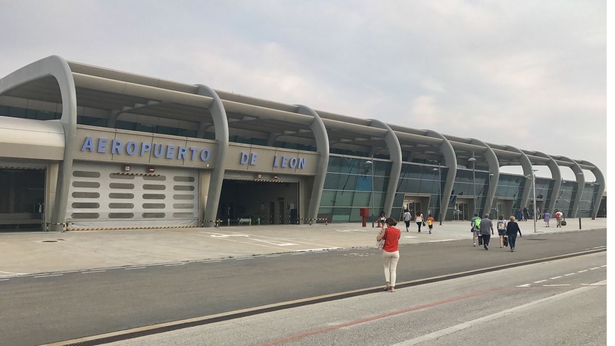 El aeropuerto de León está ubicado en La Virgen del Camino. | MAURICIO PEÑA