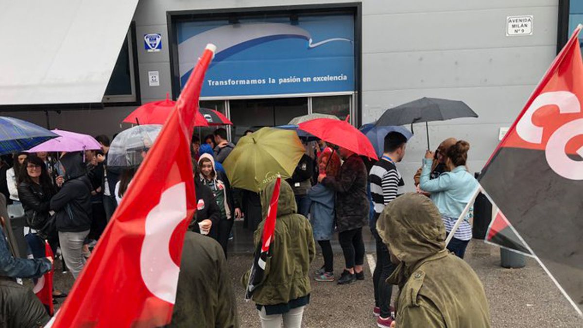 La CGT insiste en que el call center debería cerrar sus puertas.