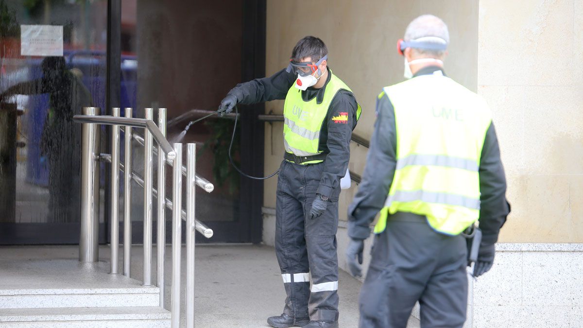 Trabajos del ejército en la desinfección en otras localidades de Castilla y León. | ICAL