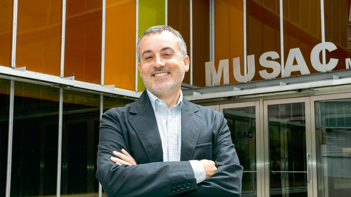 El director del Musac, Manuel Olveira, hace varias reflexiones en el 15 aniversario del centro. | ICAL