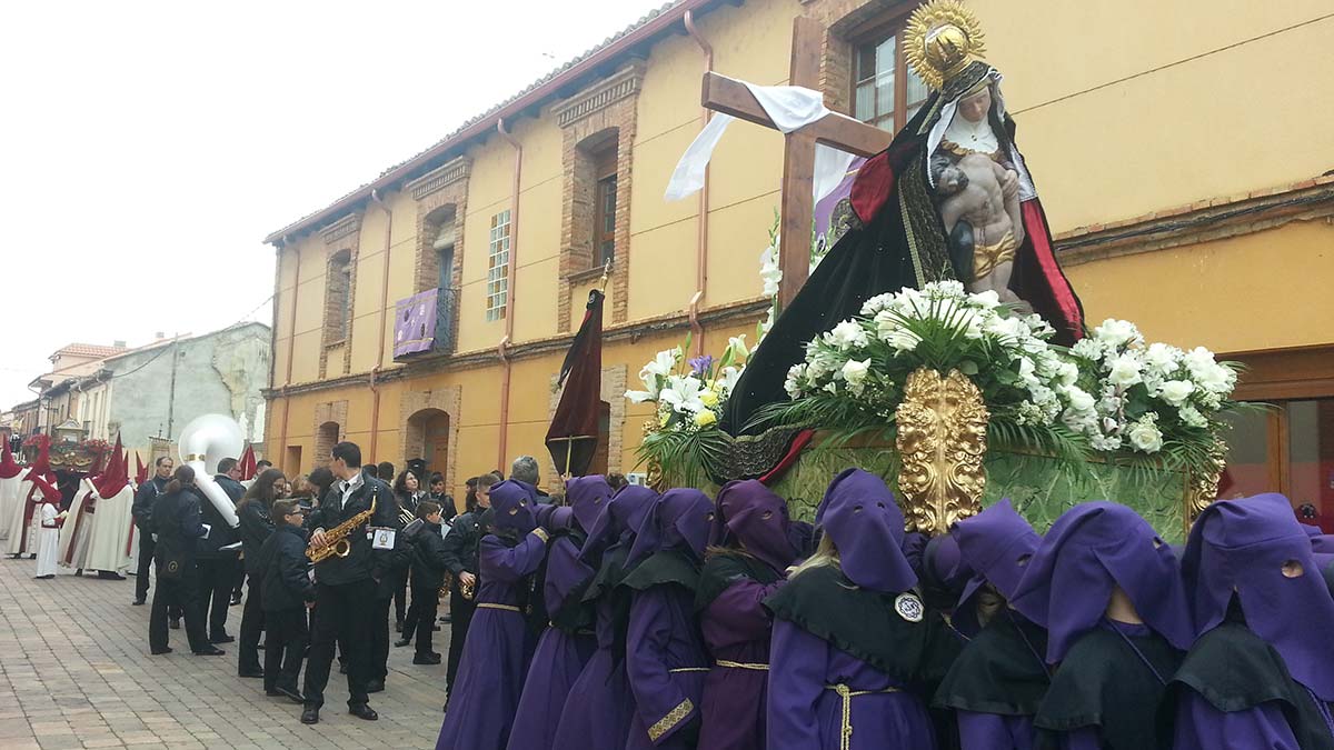 Sin procesiones este año, queda recordar las de años anteriores. | L.N.C. Sin procesiones este año, queda recordar las de años anteriores. | L.N.C.