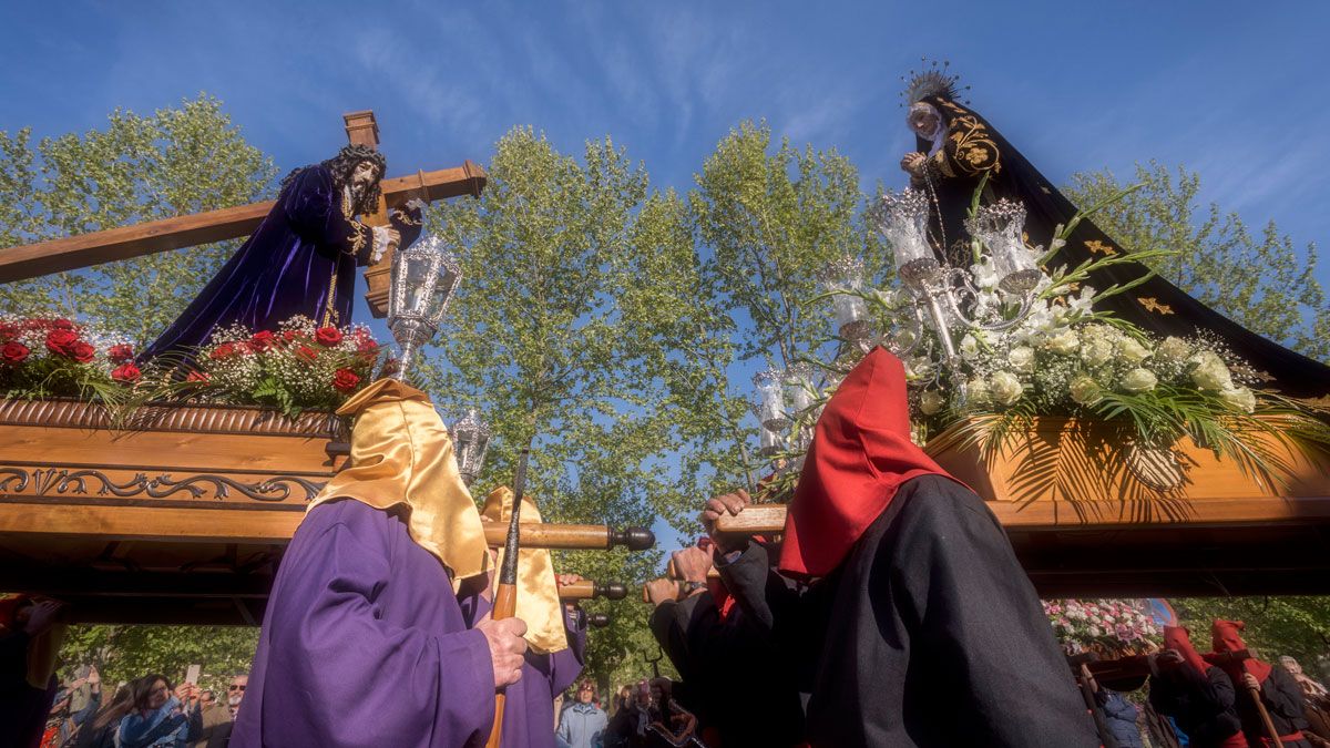 Procesión del Encuentro de la Semana Santa en Villafranca. | BERNARDO LÓPEZ SANTAMARINA