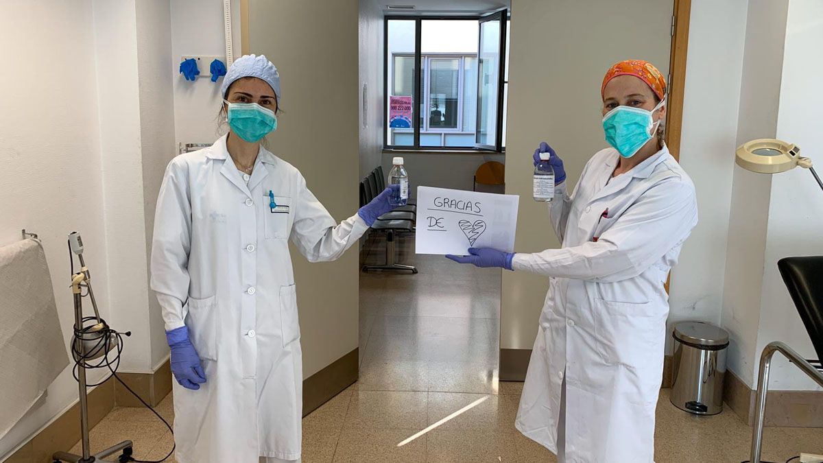 Enfermeras de los centros de salud beneficiados agradecen la donación del IES Padre Isla. | L.N.C.