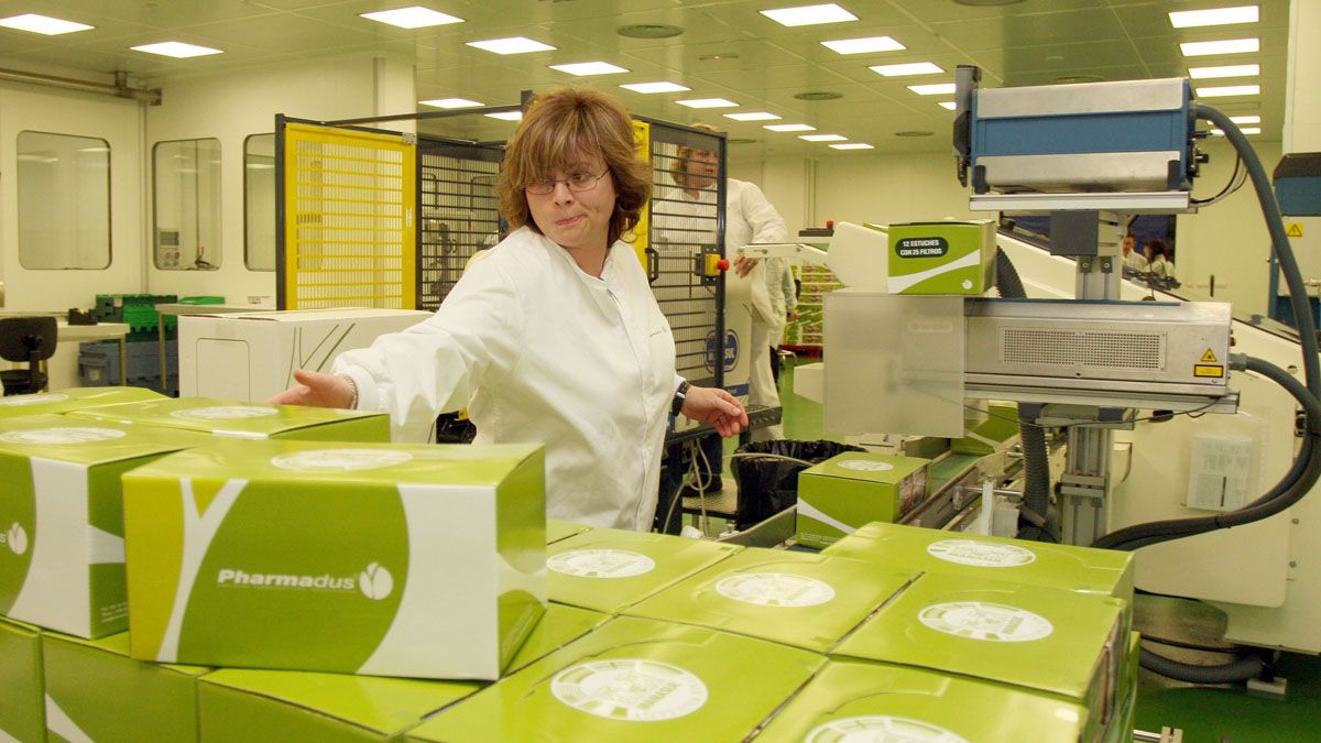 Trabajo en la fábrica de Pharmadus en una imagen de archivo. |Ical Trabajo en la fábrica de Pharmadus en una imagen de archivo. |Ical