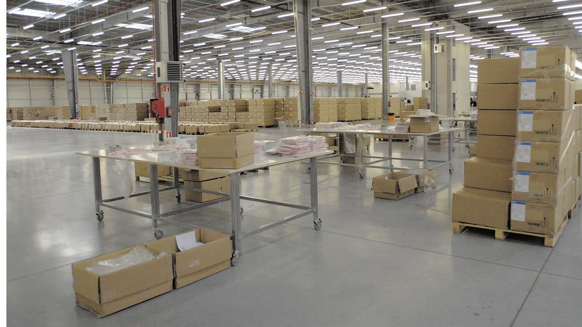 Imagen de archivo del centro logístico de Inditex en el Polígono Industrial de Onzonilla. | L.N.C.