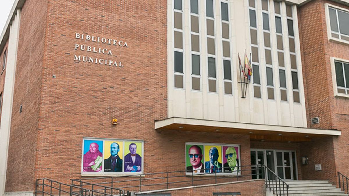 La Biblioteca Municipal de Ponferrada seguirá cerrada mientras dure el estado de alarma. | D.M.