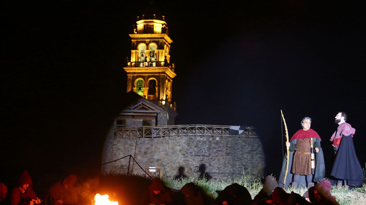 El castillo es la imagen emblemática de los monumentos ponferradinos. | ICAL