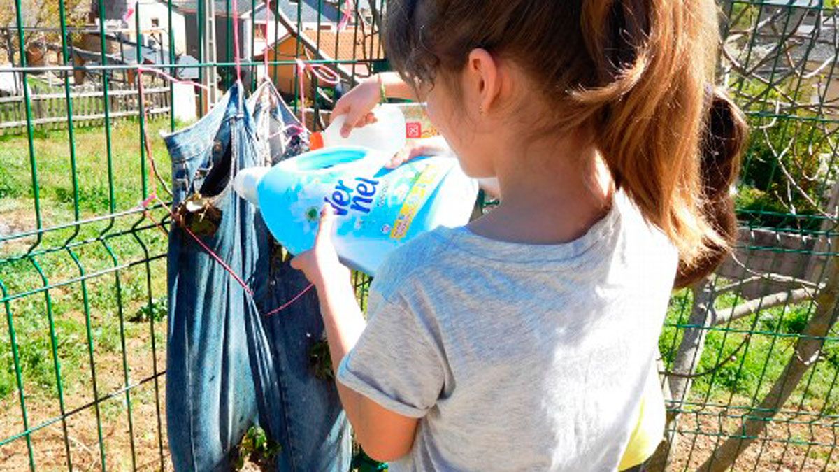 Una de las actividades realizadas en el CRA de Quilós al que pertenece la escuela, los huertos urbanos. | L.N.C.