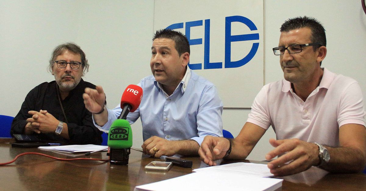 Melchor Moreno, Luis Mariano Santos y Ángel Alija, en rueda de prensa. :: l. n. c.