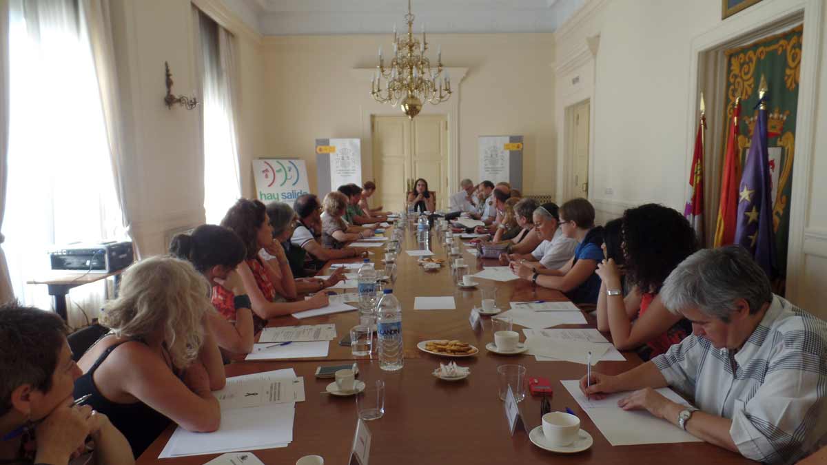 Mesa contra la Violencia de Género que se ha celebrado este jueves en la sede de la Subdelegación del Gobierno en la provincia.