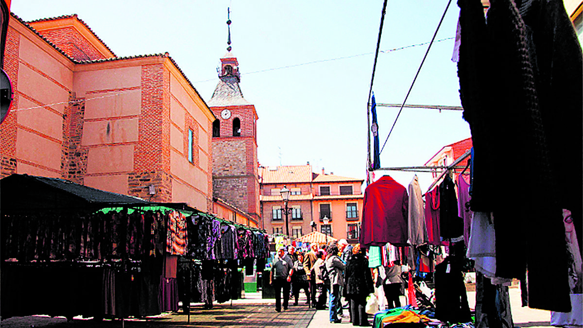 De momento el mercadillo no tendrá textiles, solo alimentación. | L.N.C.