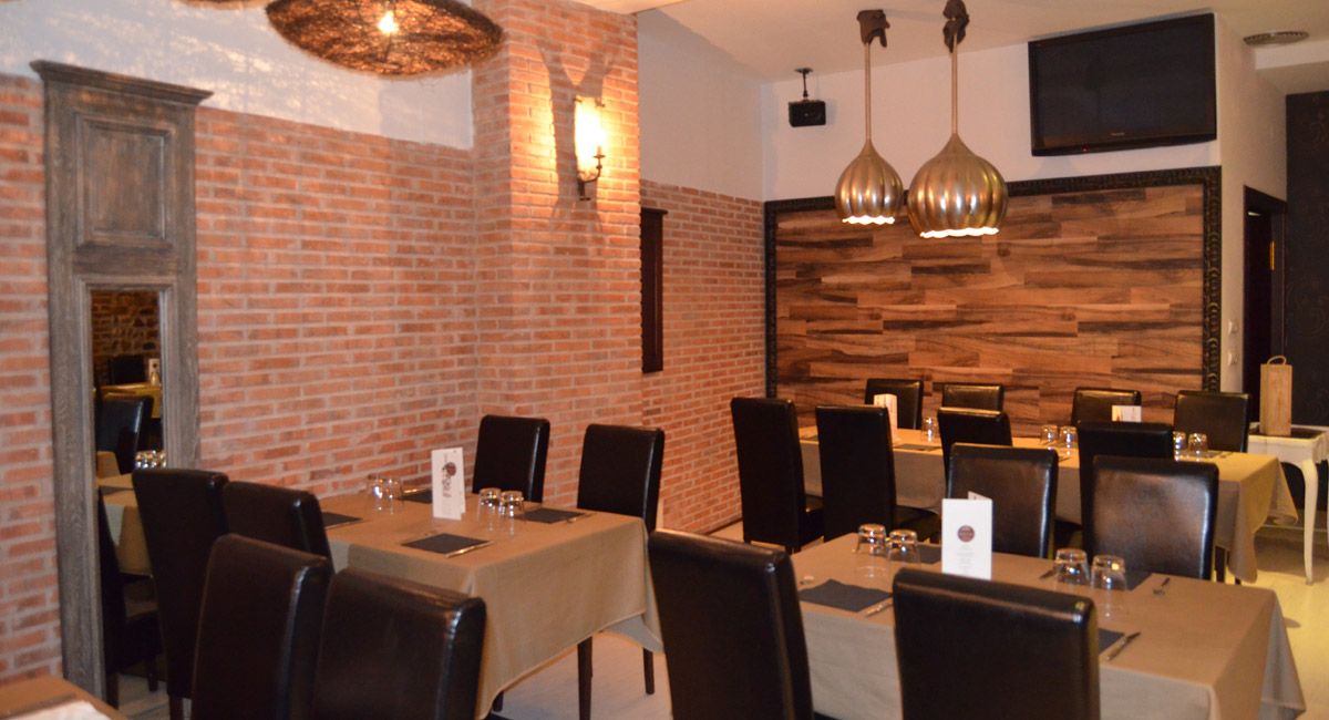 El comedor aglutina elementos rústicos y modernos. | P.F.